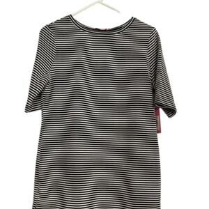 Isaac Mizrahi Short Sleeve Black and White Stripe Tunic Top Size Medium NWT